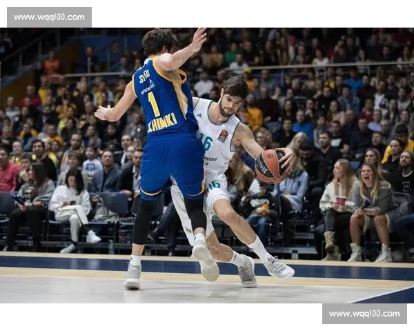 昨日篮球赛事回顾：顶级对决与绝杀时刻，精彩纷呈的胜负争夺战 - 副本 (2)